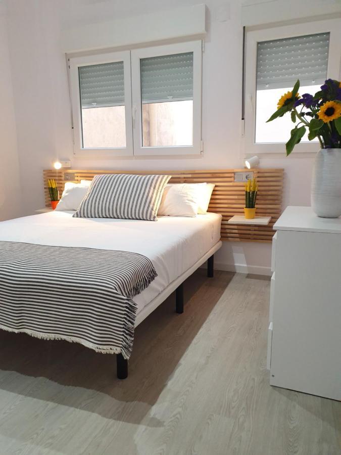 Casamila Guest House อาลิกันเต ภายนอก รูปภาพ
